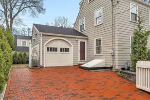 9 Kenway St, Cambridge, MA 02138 - Photo 4