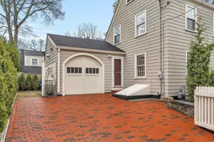 9 Kenway St, Cambridge, MA 02138 - Photo 4