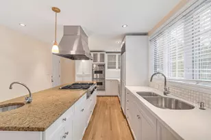 9 Kenway St, Cambridge, MA 02138 - Photo 16