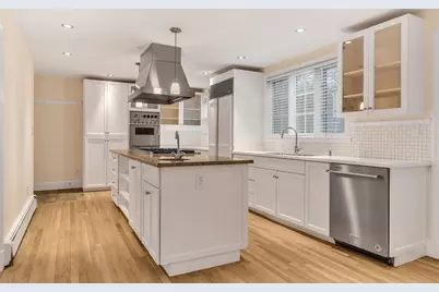 9 Kenway St, Cambridge, MA 02138 - Photo 16