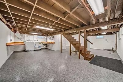 9 Kenway St, Cambridge, MA 02138 - Photo 32