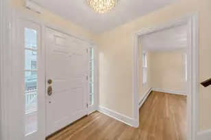 9 Kenway St, Cambridge, MA 02138 - Photo 6