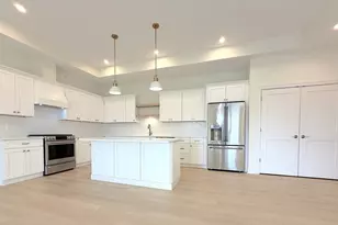 90 E Central St, Franklin, MA 02038 - Photo 6