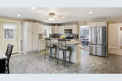 30 Dahlia, Littleton, MA 01460 - Photo 2