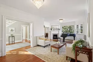 35 Frances St, Melrose, MA 02176 - Photo 4