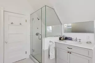 35 Frances St, Melrose, MA 02176 - Photo 26