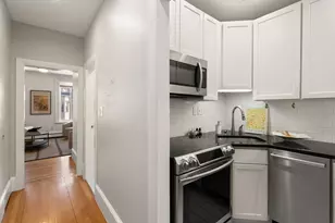 102 Charles St, Boston, MA 02114 - Photo 6