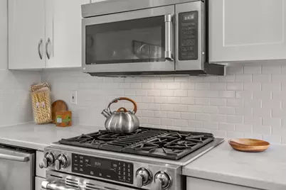 145 Charles Street #4, Boston, MA 02114 - Photo 20