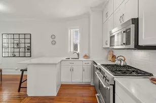 145 Charles St, Boston, MA 02114 - Photo 8