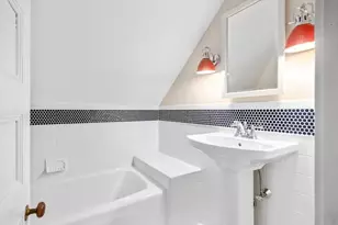 21 Middle St, Hingham, MA 02043 - Photo 24