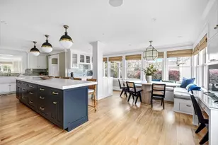 21 Middle St, Hingham, MA 02043 - Photo 4