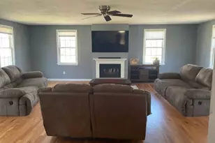 124 Pond St, Weymouth, MA 02190 - Photo 16