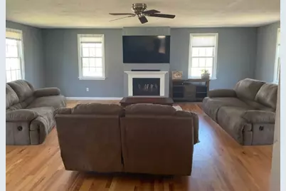 124 Pond St, Weymouth, MA 02190 - Photo 18