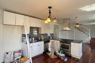 16 Cottage St, Lynn, MA 01905 - Photo 2