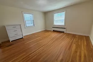 27 Hartwell St, Waltham, MA 02453 - Photo 6