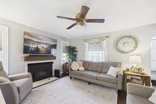 1193 New Boston Rd, Fall River, MA 02720 - Photo 2