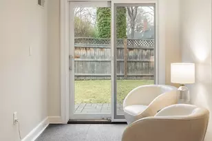 2 Edgewater Pl, Winchester, MA 01890 - Photo 10