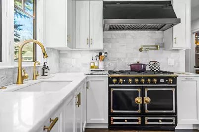 59 Clubhouse Dr, Hingham, MA 02043 - Photo 10