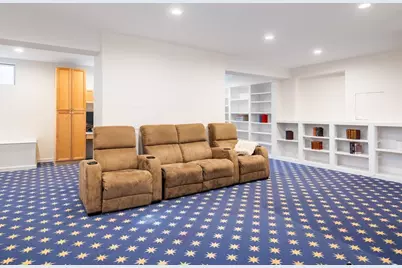 98 Spooner Road, Brookline, MA 02467 - Photo 14