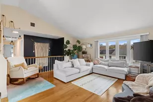 50-52 Pamela Cir, Malden, MA 02148 - Photo 6