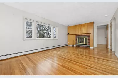 37 Upland Rd, Waltham, MA 02451 - Photo 10