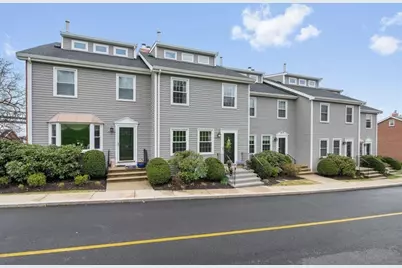 18 Breakwater Drive #18, Chelsea, MA 02150 - Photo 26