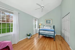 18 Breakwater Dr, Chelsea, MA 02150 - Photo 16