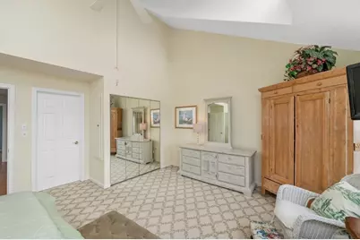 18 Breakwater Drive #18, Chelsea, MA 02150 - Photo 16