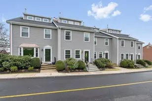 18 Breakwater Dr, Chelsea, MA 02150 - Photo 22