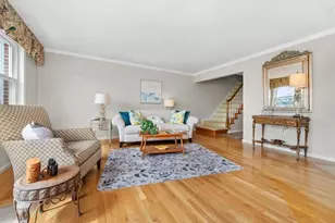 18 Breakwater Dr, Chelsea, MA 02150 - Photo 4