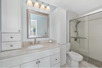 18 Breakwater Drive #18, Chelsea, MA 02150 - Photo 20