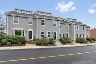 18 Breakwater Dr, Chelsea, MA 02150 - Photo 22