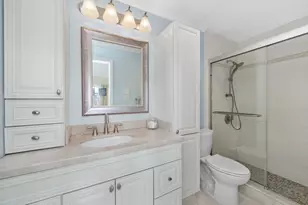 18 Breakwater Dr, Chelsea, MA 02150 - Photo 18