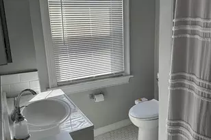 314 E 8th St, Boston, MA 02127 - Photo 10