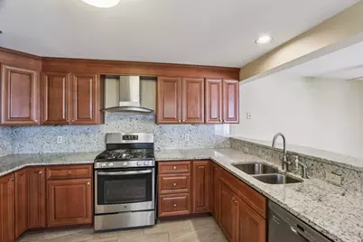 35 Mitchell Grant Way #35, Bedford, MA 01730 - Photo 2