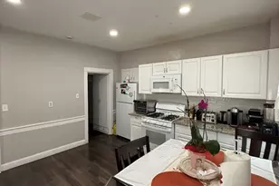 86 Oak St, Waltham, MA 02453 - Photo 4