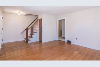 390 Shays St, Amherst, MA 01002 - Photo 14