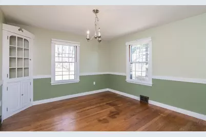 390 Shays St, Amherst, MA 01002 - Photo 12