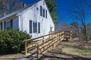 390 Shays St, Amherst, MA 01002 - Photo 4