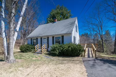 390 Shays St, Amherst, MA 01002 - Photo 1