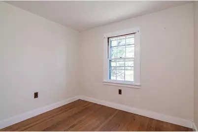 390 Shays St, Amherst, MA 01002 - Photo 28