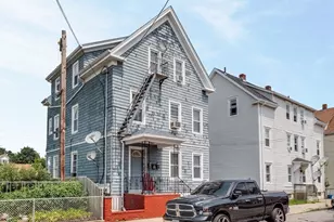 81 Thompson St, New Bedford, MA 02740 - Photo 2