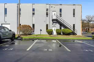 54 Loomis St, Bedford, MA 01730 - Photo 22