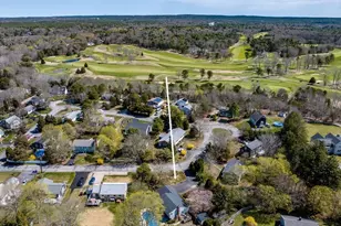 8 Elizabeth Rd, Bourne, MA 02559 - Photo 4