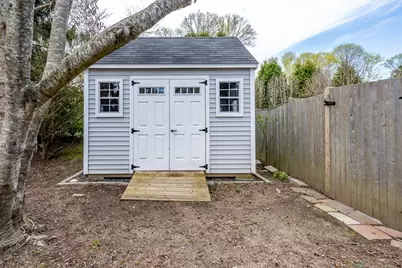 8 Elizabeth Rd, Bourne, MA 02559 - Photo 34