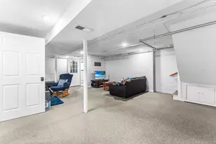 535 Great Plain Ave, Needham, MA 02492 - Photo 28