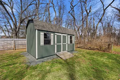 15 Granger Pl, West Springfield, MA 01089 - Photo 40