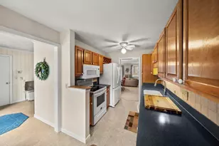 15 Godfrey Ln, Milford, MA 01757 - Photo 20