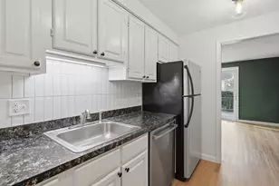 111 Brigham St, Hudson, MA 01749 - Photo 8