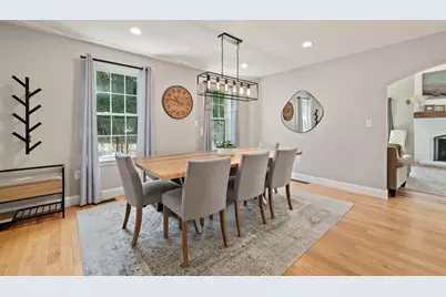 16 Farm St, Weymouth, MA 02190 - Photo 4